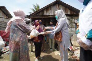 Peduli Covid-19, Feby Deru Kembali Salurkan Sembako