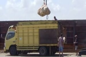 Polda Babel Bungkam Soal&nbsp; Pengiriman Ribuan Ton Zircon Belitung