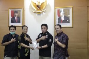 Temukan Anti Virus Covid 19, Prof Dr Ir H Faisal Rizal M Kes Temui Herman Deru