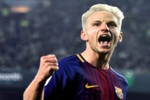 Rakitic Kecewa dengan Manajemen Barcelona
