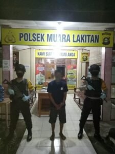 Tertangkap Basah Maling Kabel Pertamina, Daus Digelandang ke Mapolsek Muara Lakitan