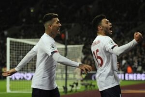 Liverpool Taklukkan West Ham, Makin Jauh dari Kejaran City