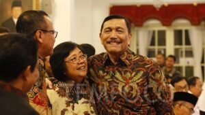 Luhut Santai Jawab Kabar Denny JA Ingin Jadi Komisaris Inalum