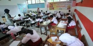 Politisi PKB Minta Nadiem Kaji Dulu Pengganti UN