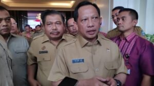 Mendagri Kaji Rekomendasi Kemenag Soal Perpanjangan Izin FPI