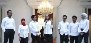 Kinerja Diragukan, Stafsus Presiden Milenial Angkat Bicara