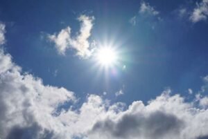 Suhu Panas di Indonesia Masih Berkisar 38 Derajat Celcius