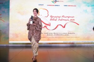 Thia Yufada Raih Apresiasi Perempuan Hebat Indonesia 2019