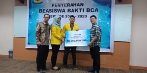 BCA Serahkan Dana Beasiswa Bagi 38 Mahasiswa Berprestasi Universitas Sriwijaya