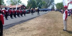 Ratusan Peserta Gerak Jalan Adu Piawai Meriahkan HUT RI ke 74