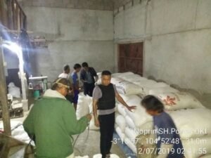 Diduga Oplos Beras Rastra, Kades Ulak Jermun Dibekuk