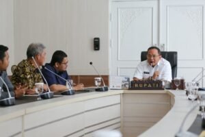 Bupati Jajaki Skema Penawaran Kerjasama Terkait PJU