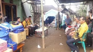 Walikota Pagaralam Serahkan Bantuan Langsung kepada Korban Kebakaran