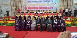 Mahasiswa STIT Serasan di Wisuda
