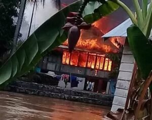 Tiga Rumah Warga Desa Anyar Terbakar