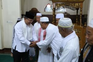 Membangun Umat Berbasis Akhlak, Dodi Reza Galakkan Dzuhur Berjamaah