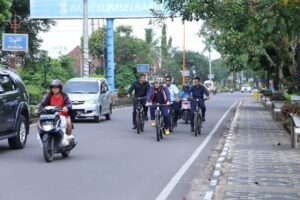 Dodi Naik Sepeda ke Kantor, ASN Muba Salah Fokus