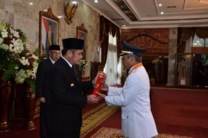 Sakit, Warga Miskin Ditanggung Pemerintah