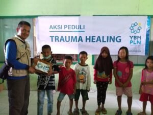 YBM PLN Salurkan 368 School Kit untuk Korban Tsunami Lampung