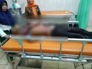 Sebelum Tewas Saropil Ajak Teman Perempuannya Makan Melalui Selembar Kertas