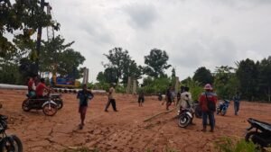 Setelah Ada Kesepakan, Warga Kembali Buka Portal Jalan