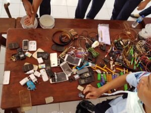 Nihil Fasilitas Mewah, Petugas Lapas Amankan Belasan Barang Ilegal