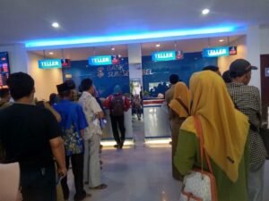 Gaji 13 Cair, ASN Ramaikan Bank Sumsel Babel