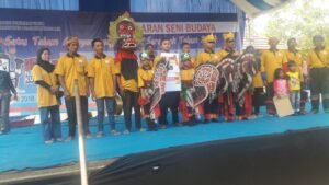 Berpartisipasi Sosialisasikan Pemilu 2019, Hanura OKI Tampilkan Kesenian Kuda Lumping