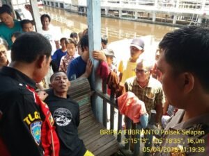 Suami Aniaya Istri di Sungai Gegerkan Warga