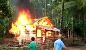 Rumah Warga Desa Padang Titiran Hangus Terbakar