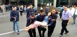 Selasar Gedung BEI Roboh, 72 Orang Jadi Korban