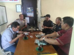 Bupati OKI Diminta Berikan Teguran Keras kepada Kades Jambu Ilir