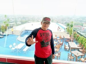 Ditanya Ada Calon Titipan, Katua Panwaslu Lahat Tak Mau Jawab