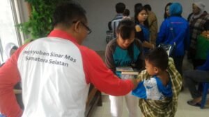 Paguyuban Sinar Mas Berikan Bantuan Al Qur’an dan Juz Amma