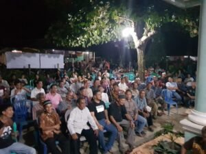 H Azhari Silaturahmi dengan Warga Cengal