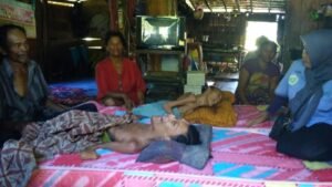 Marlina dan Senen Dua Bersaudara Mengalami Lumpuh Layu