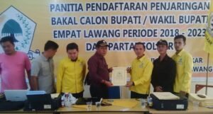 Yulius Ambil Formulir Balonbup di 3 Tiga Partai Sekaligus