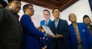 Muchendi dan H Sodiq Kembalikan Formulir ke PAN