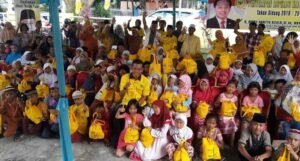 Golkar OKI Berbagi Dengan 100 Anak Yatim