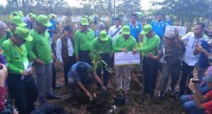 Delegasi Bonn Challenge Lakukan Aksi Tanam Pohon Langkah