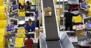 Amazon Yakin Robot Tak ‘Gusur’ Profesi Manusia