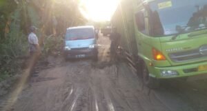 Jalan Provinsi di OKI Tak Kunjung Diperbaiki