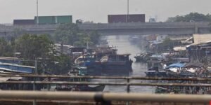 Sungai Ciliwung Meluap, Beberapa Wilayah Jakarta Banjir