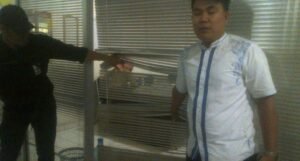 Anggota DPRD Lahat Adu Jotos dengan Honorer