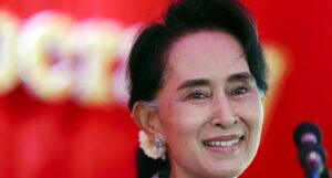 Suu Kyi: Bukan Hanya Muslim yang Khawatir