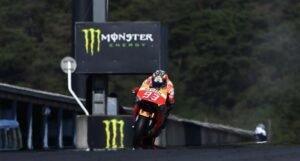 Dilanda Kegugupan, Marquez Lupa Ganti Persneling