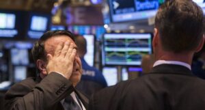 Kondisi Perbankan Mengkhawatirkan, Wall Street Terjerembab
