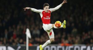 Barca Target Boyong Bellerin Kembali ke Camp Nou