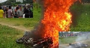 Tertangkap, Motor Jambret Dibakar Massa di Desa Celikah