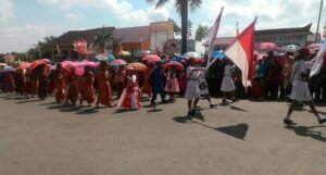 Pawai Mobil Hias dan Pakaian Adat Meriahkan HUT RI di Kabupaten PALI